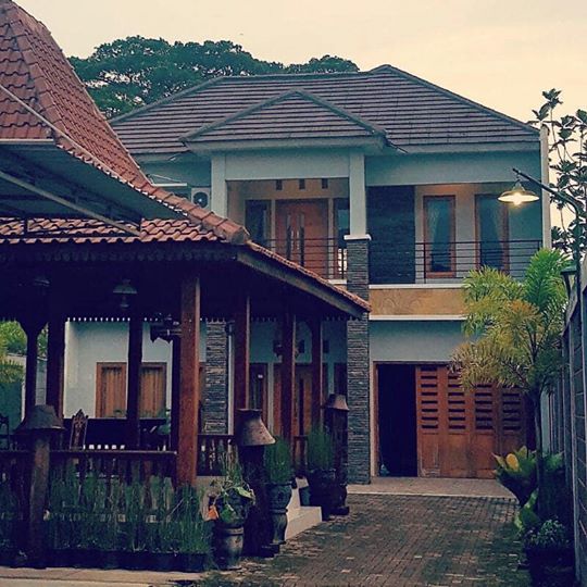 RUMAH JOGLO SEWON